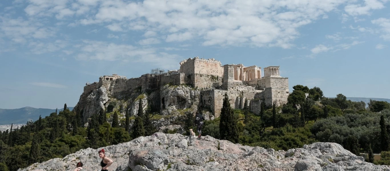 Καθαρότερος ο ουρανός της Αθήνας μετά το lockdown - Μειώθηκε αισθητά η ατμοσφαιρική ρύπανση